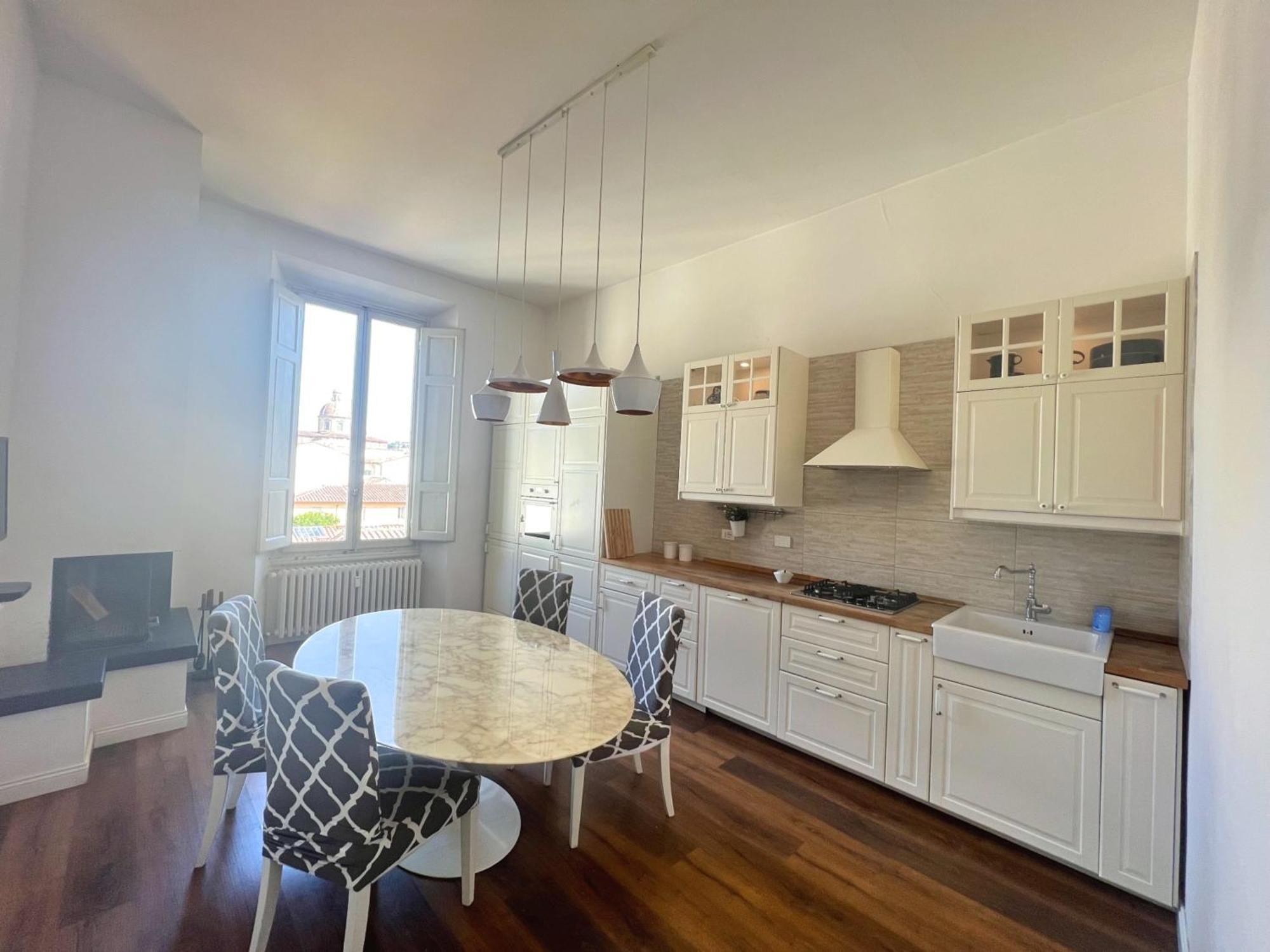 Santa Rosa Florence Apartments 3 Bedrooms - Private Parking Exteriör bild